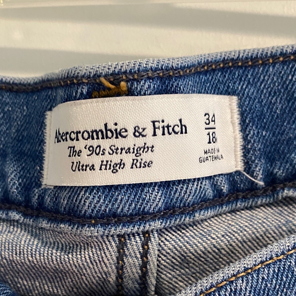 Abercrombie & Fitch Light Blue High Rise Jeans - Picture 2 of 4
